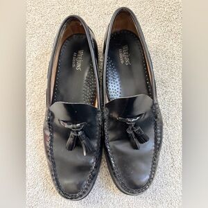 SALE🎄G.H. Bass & Co.
Weejuns Larkin tassel loafers men
